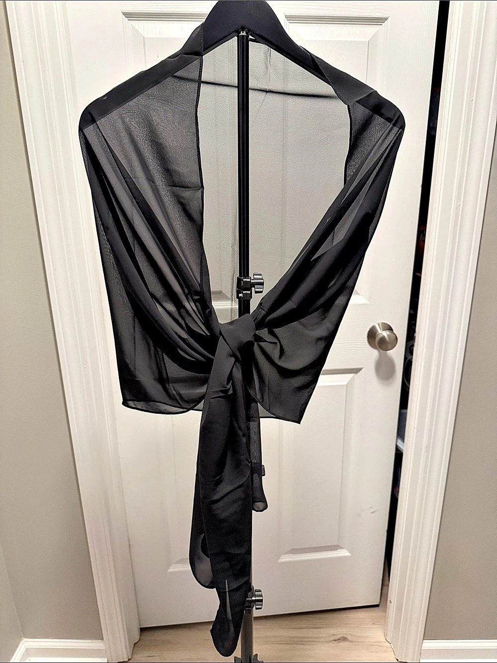 Black Tie Front Sheer pashmina